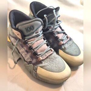 New Balance KAWHI New Money Sneakers Men's Size 6